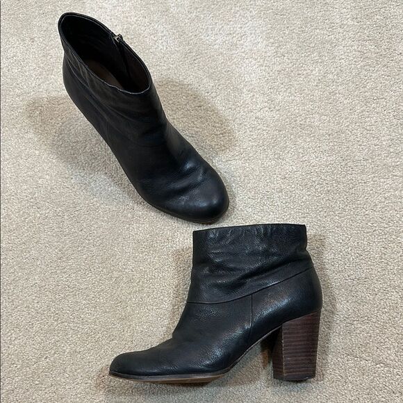 Cole Haan Nike Air Heeled Black Ankle Booties Vintage Cassidy Women Size 9.5B - Picture 1 of 8